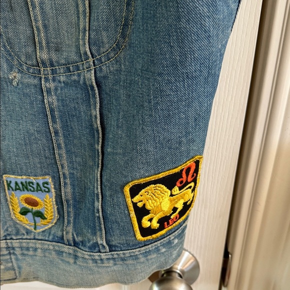 Lee denim vest with Harley-Davidson and other patches. Size Large - Picture 11 of 11